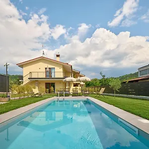 Leti Garda Apartment